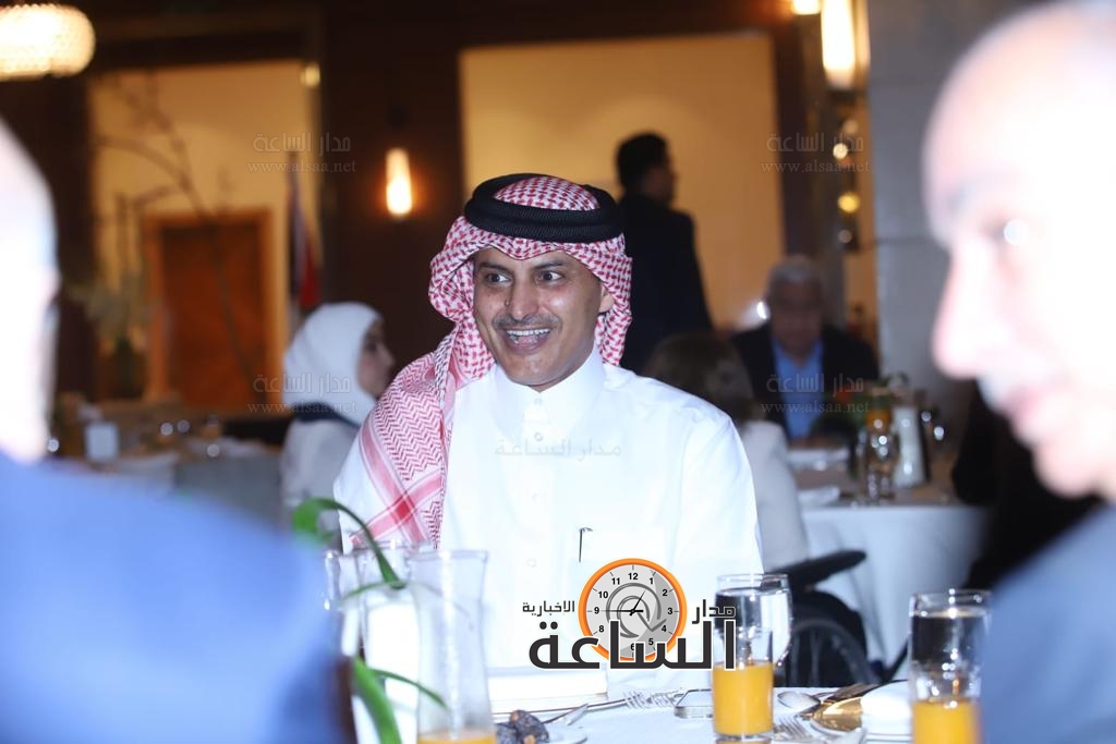 Madar Al-Saa Images 0.4254442706259117