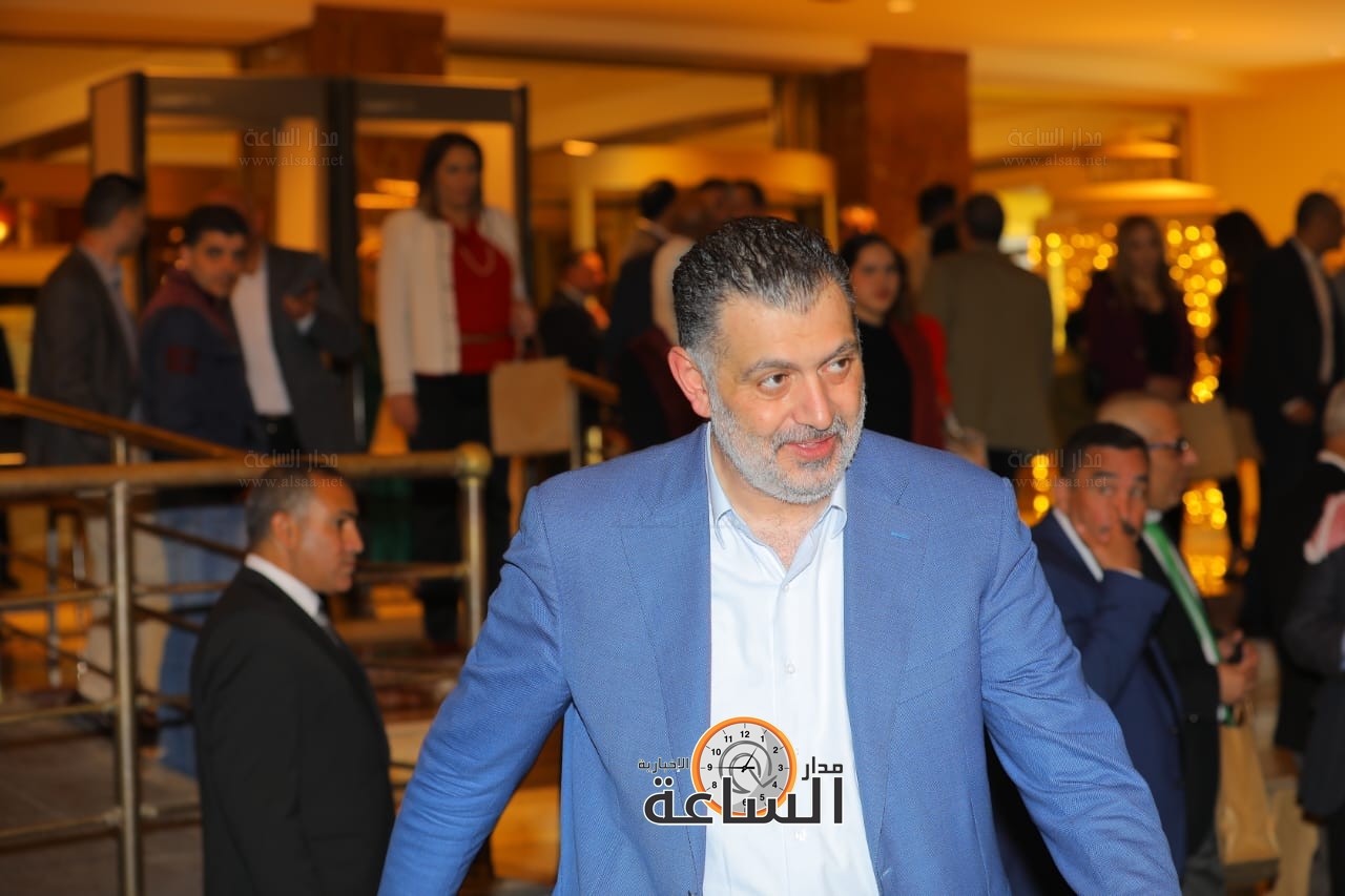 Madar Al-Saa Images 0.3582359317296464