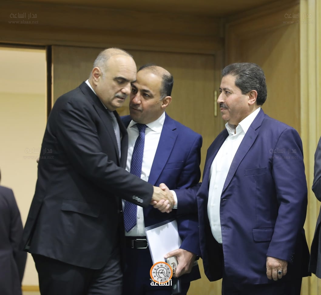 Madar Al-Saa Images 0.8163230702210083