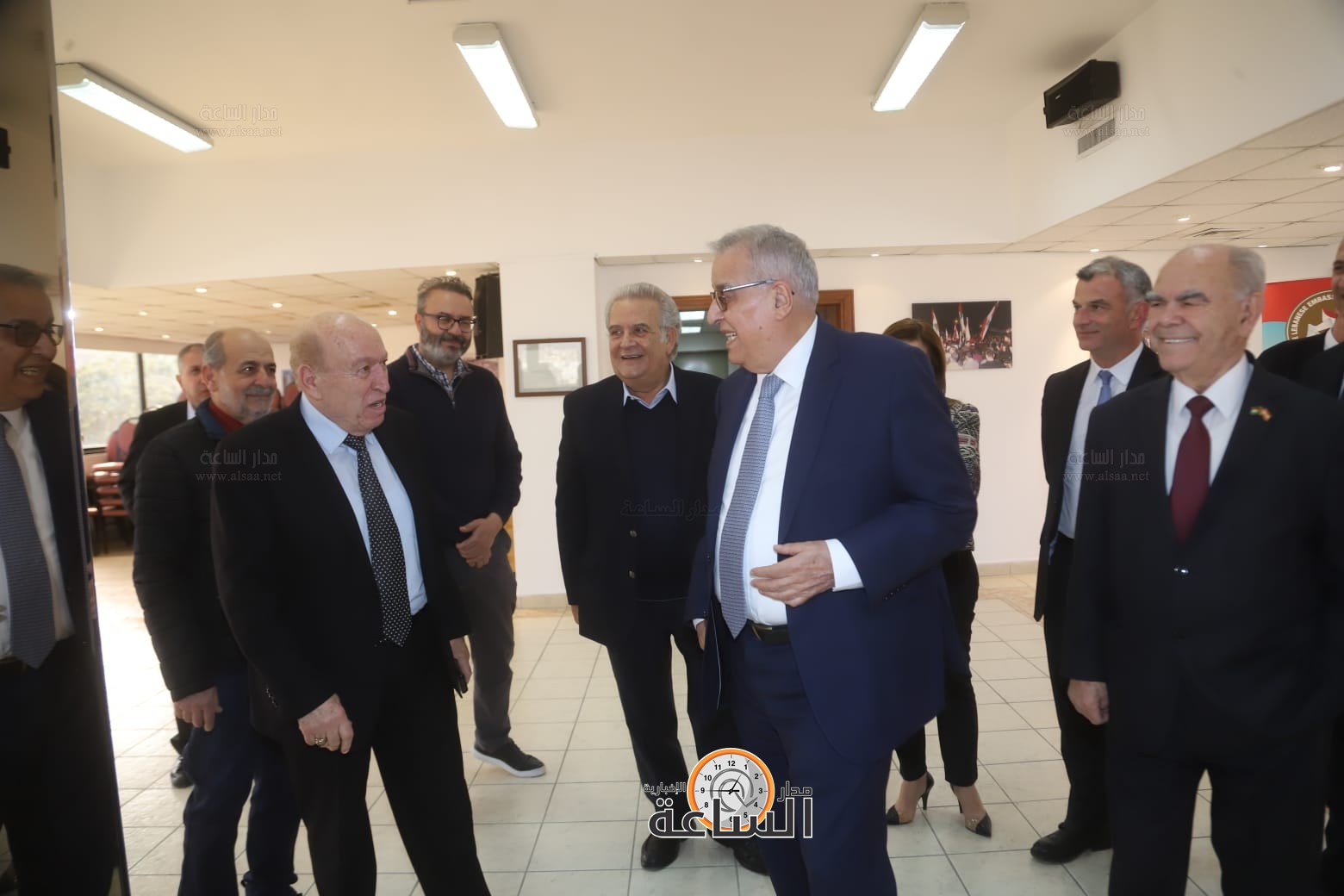 Madar Al-Saa Images 0.8027777752924428