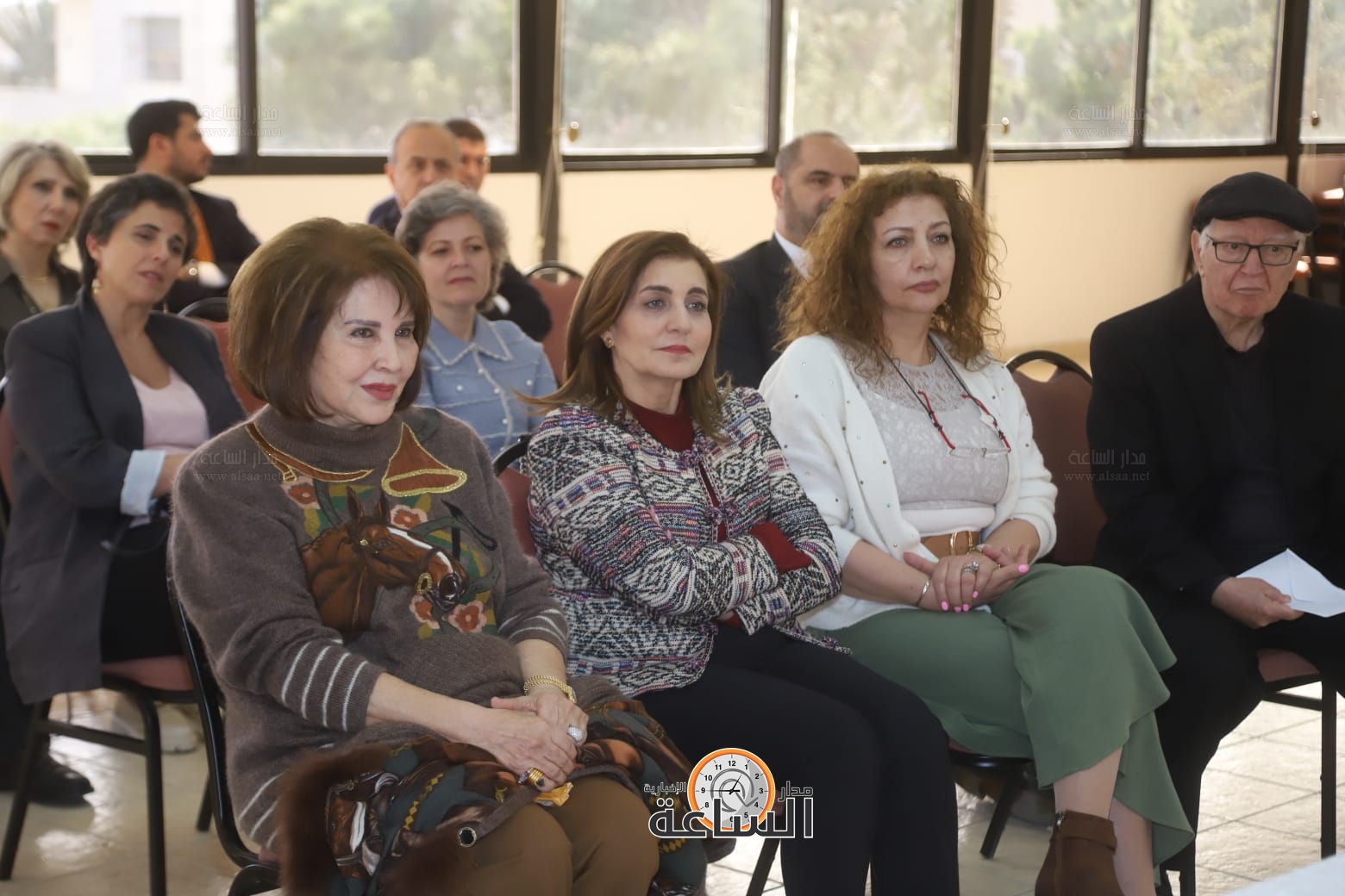 Madar Al-Saa Images 0.9817038437462517