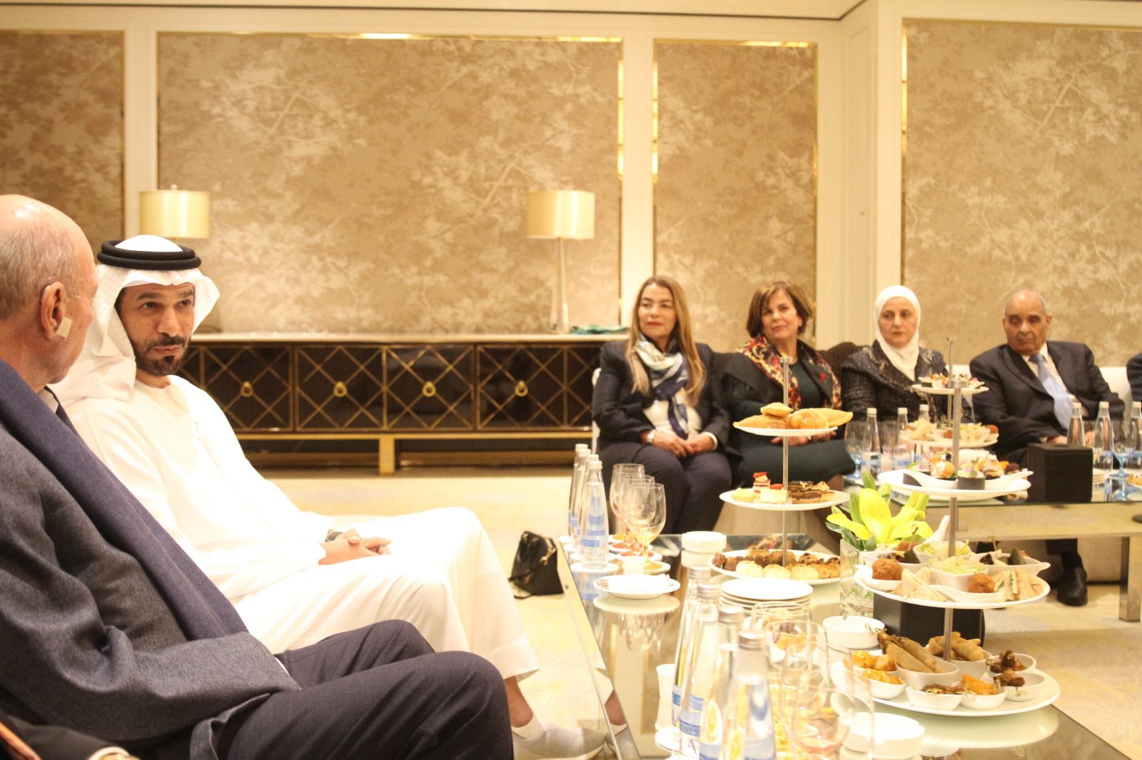 Madar Al-Saa Images 0.796952024303349