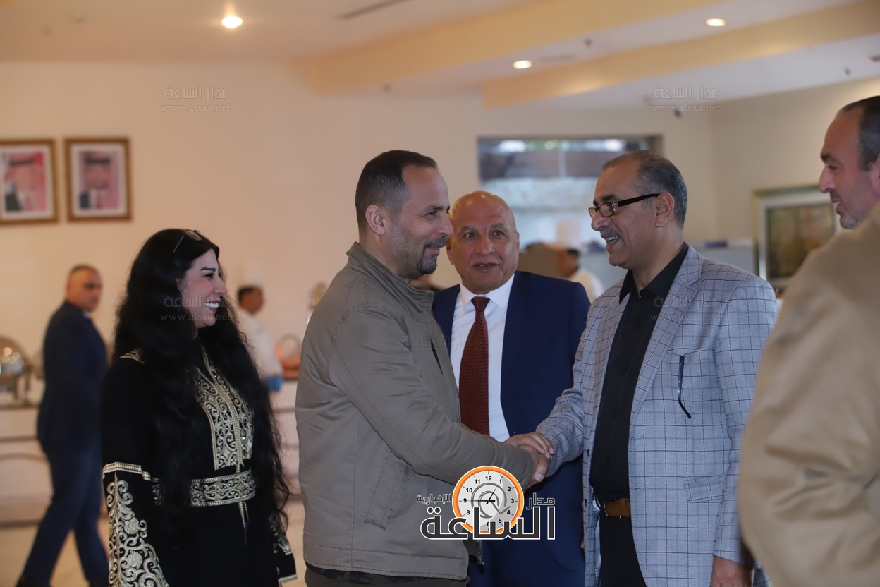 Madar Al-Saa Images 0.43509921143693897