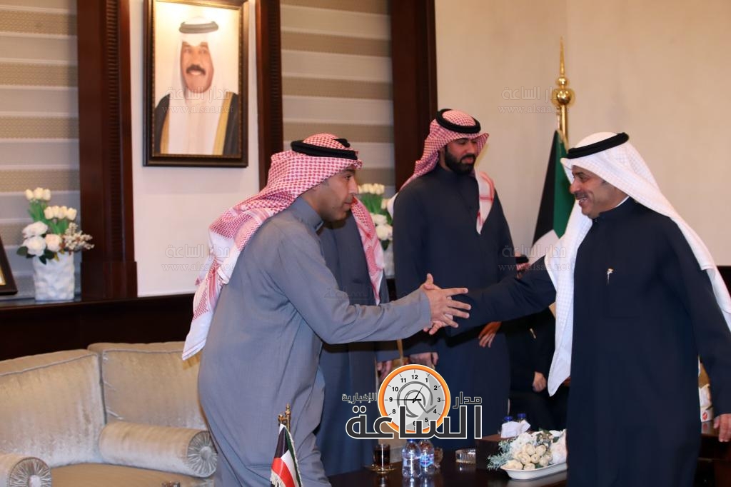 Madar Al-Saa Images 0.3736859894315039