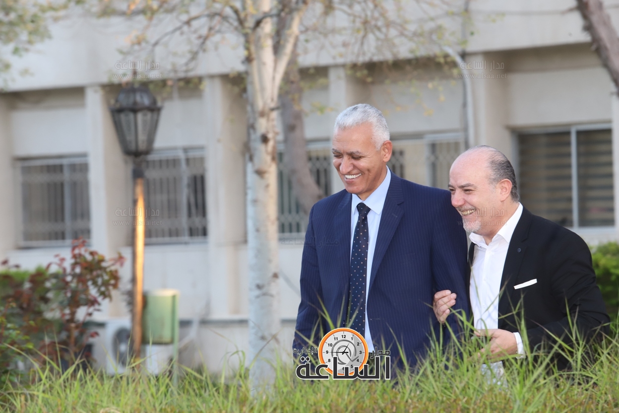 Madar Al-Saa Images 0.4230887861660121