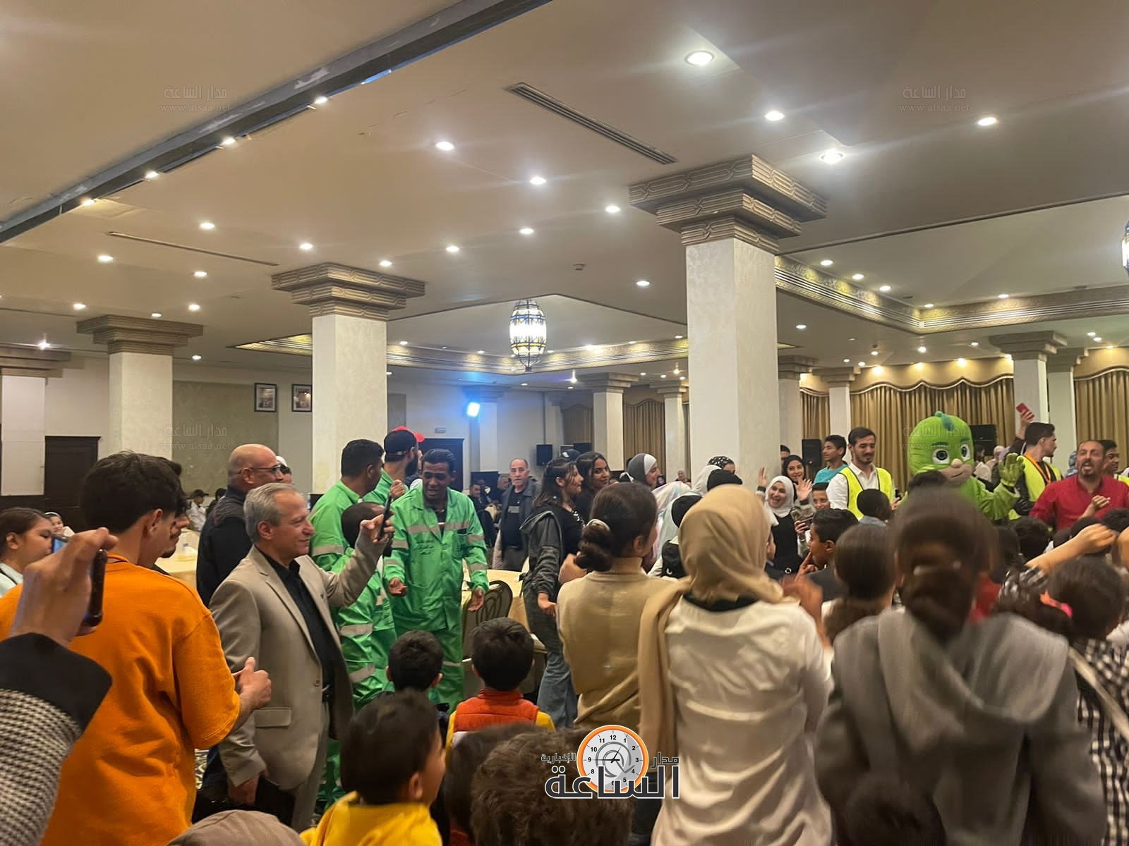 Madar Al-Saa Images 0.2735649200194714