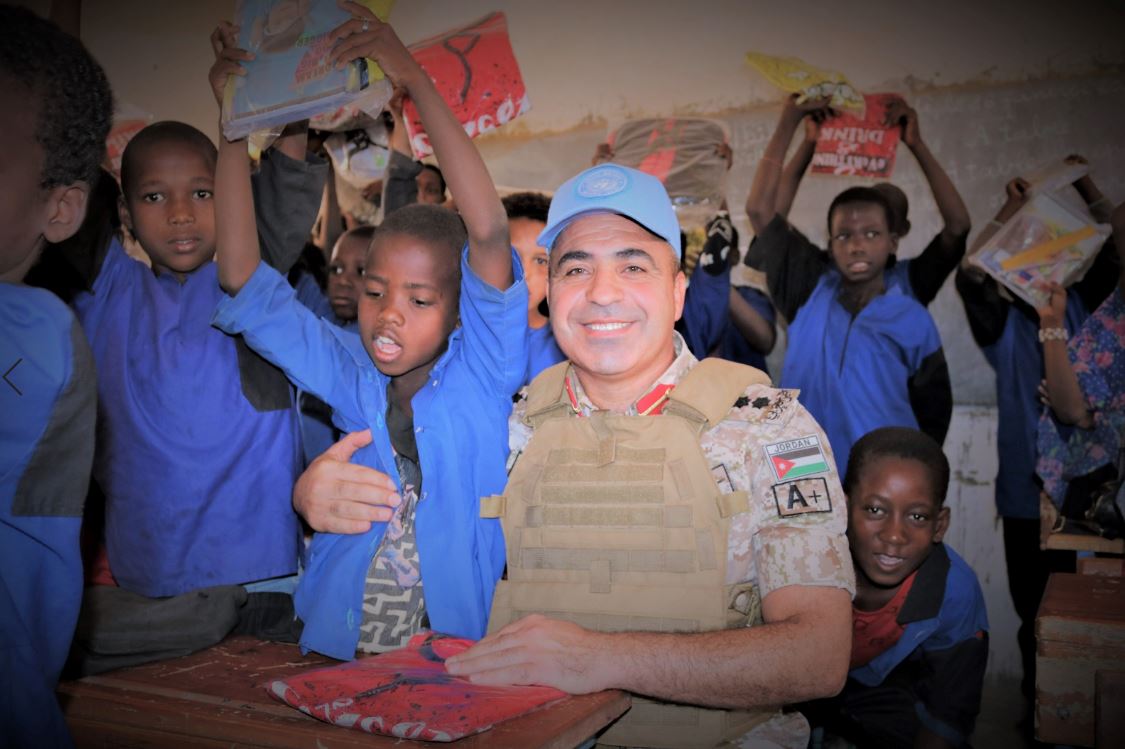 Madar Al-Saa Images 0.014542123152480935