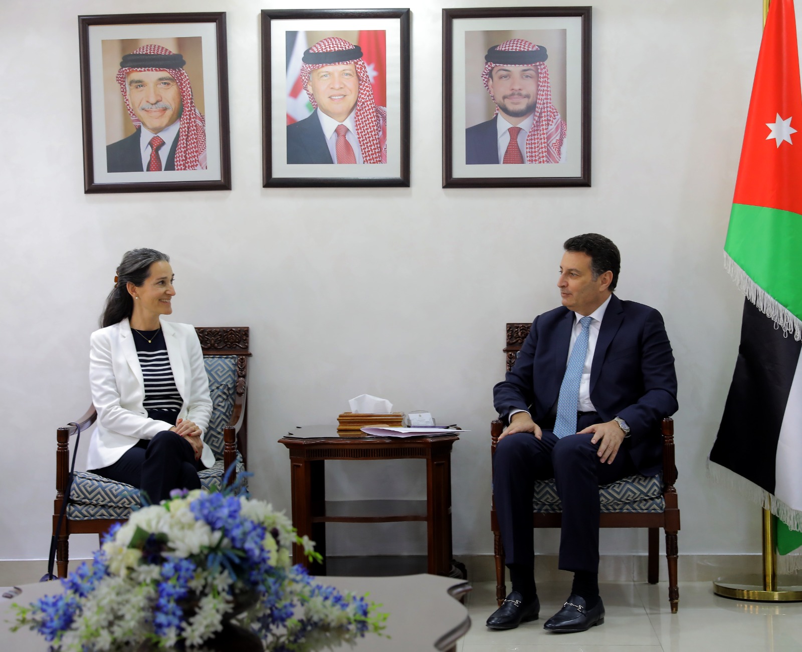 Madar Al-Saa Images 0.16522324056902948