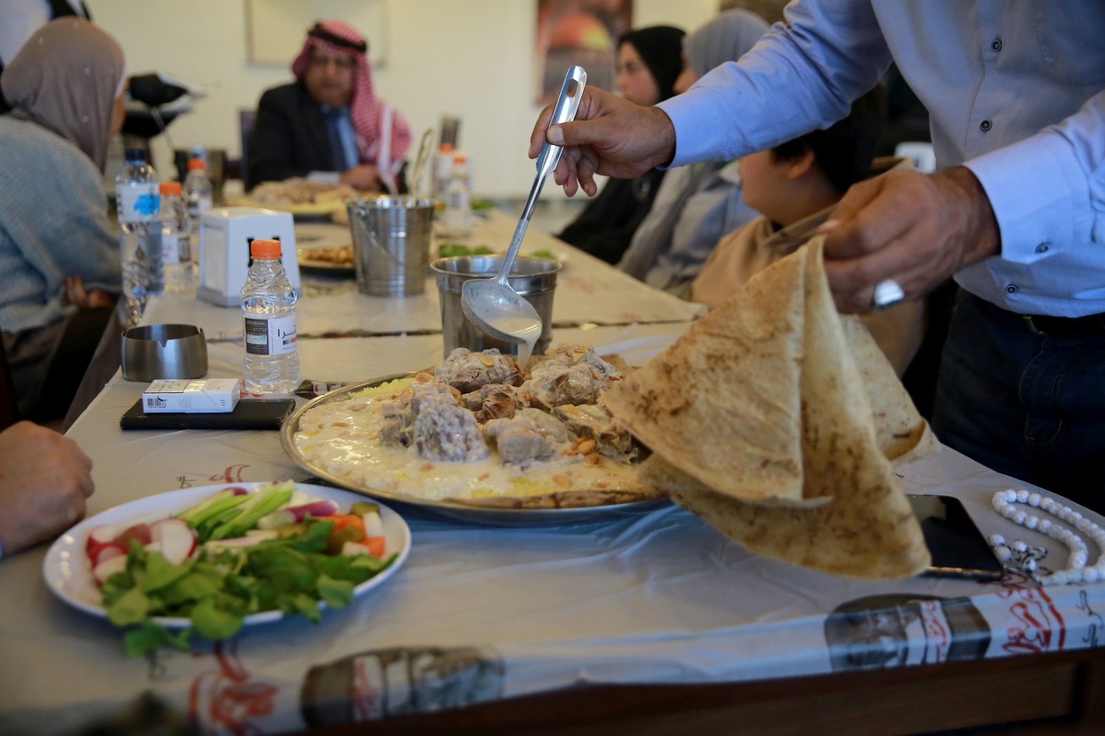 Madar Al-Saa Images 0.0662145850049436