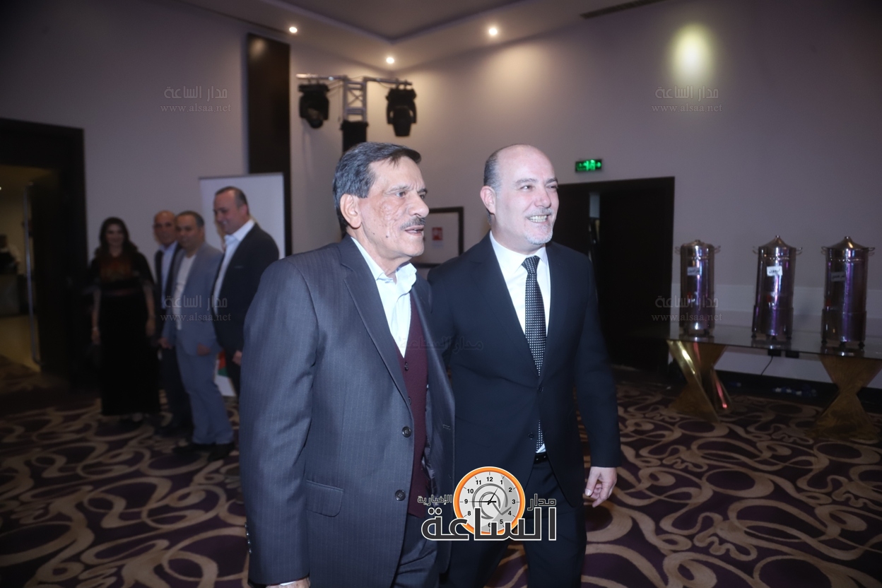 Madar Al-Saa Images 0.3894315006834437