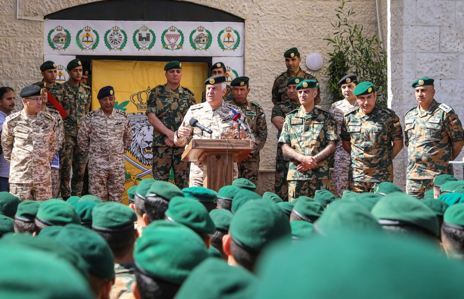 Madar Al-Saa Images 0.6157430852490493