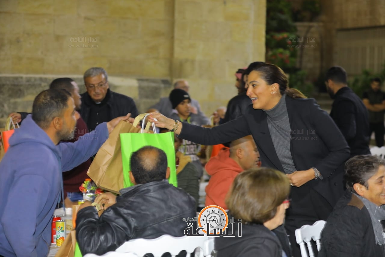 Madar Al-Saa Images 0.9743410525675404