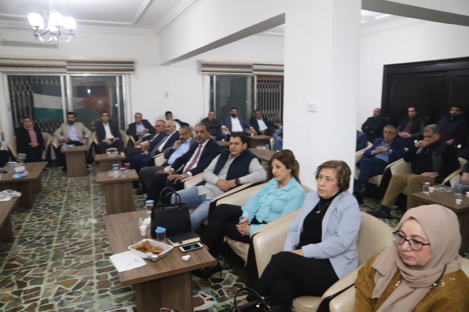 Madar Al-Saa Images 0.6772645447723884