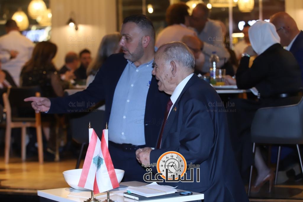 Madar Al-Saa Images 0.10676307182136924