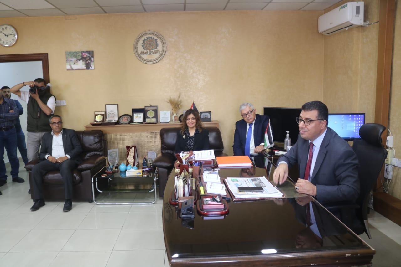 Madar Al-Saa Images 0.4626699744587688