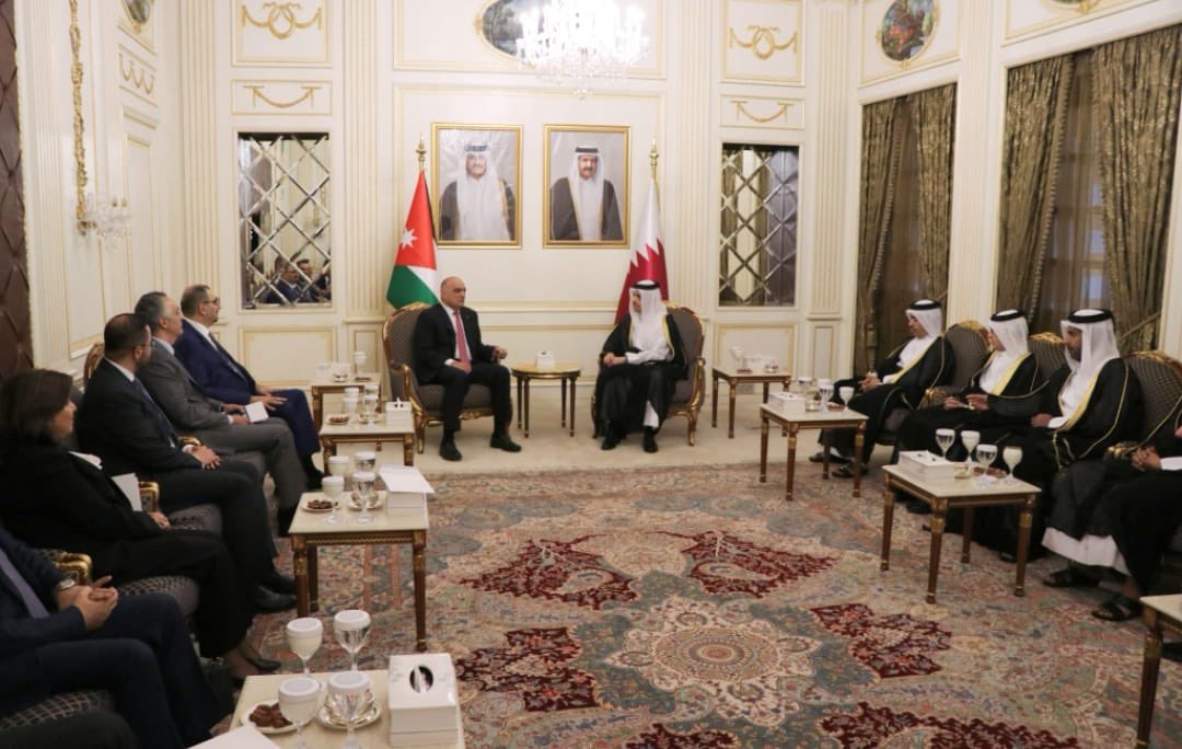 Madar Al-Saa Images 0.38535063583199713