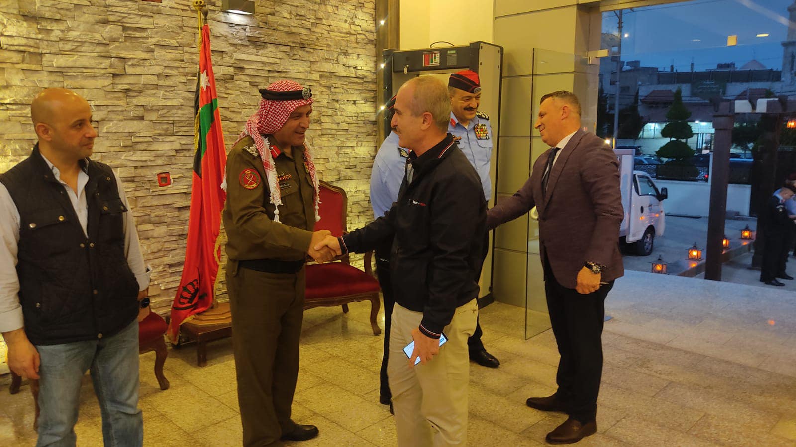 Madar Al-Saa Images 0.19999015692660194