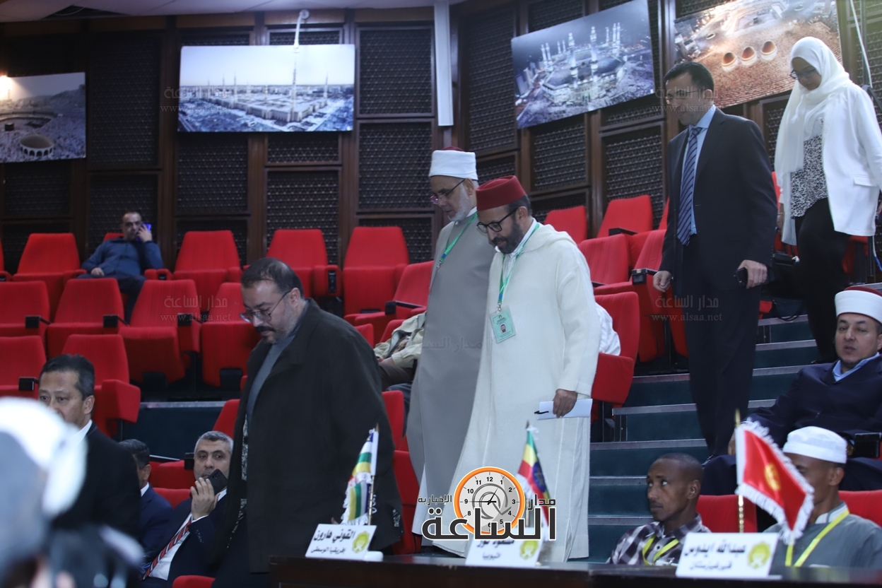 Madar Al-Saa Images 0.17618918634975667