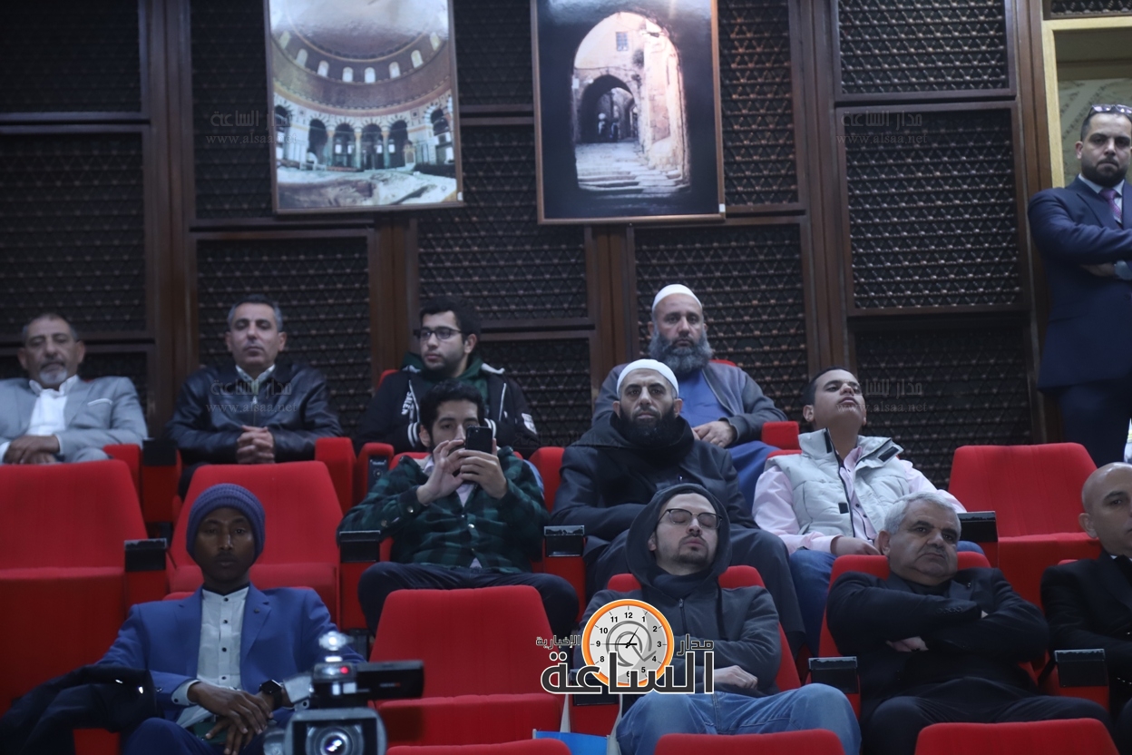 Madar Al-Saa Images 0.9987368757020547