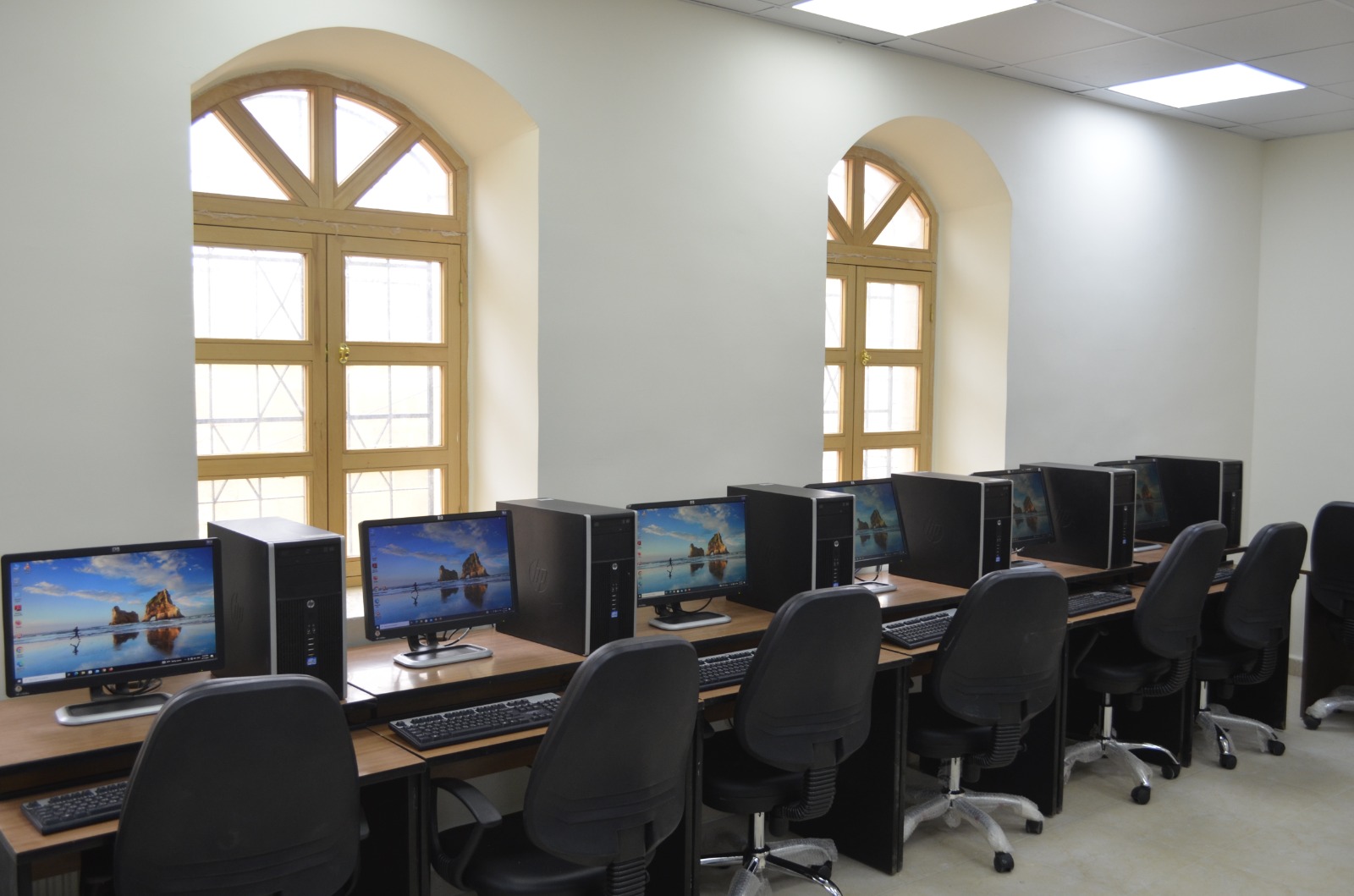 Madar Al-Saa Images 0.3986306311081125