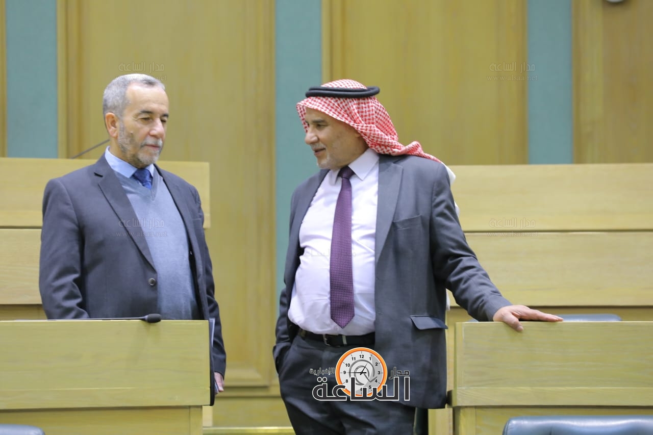 Madar Al-Saa Images 0.22053531030229911