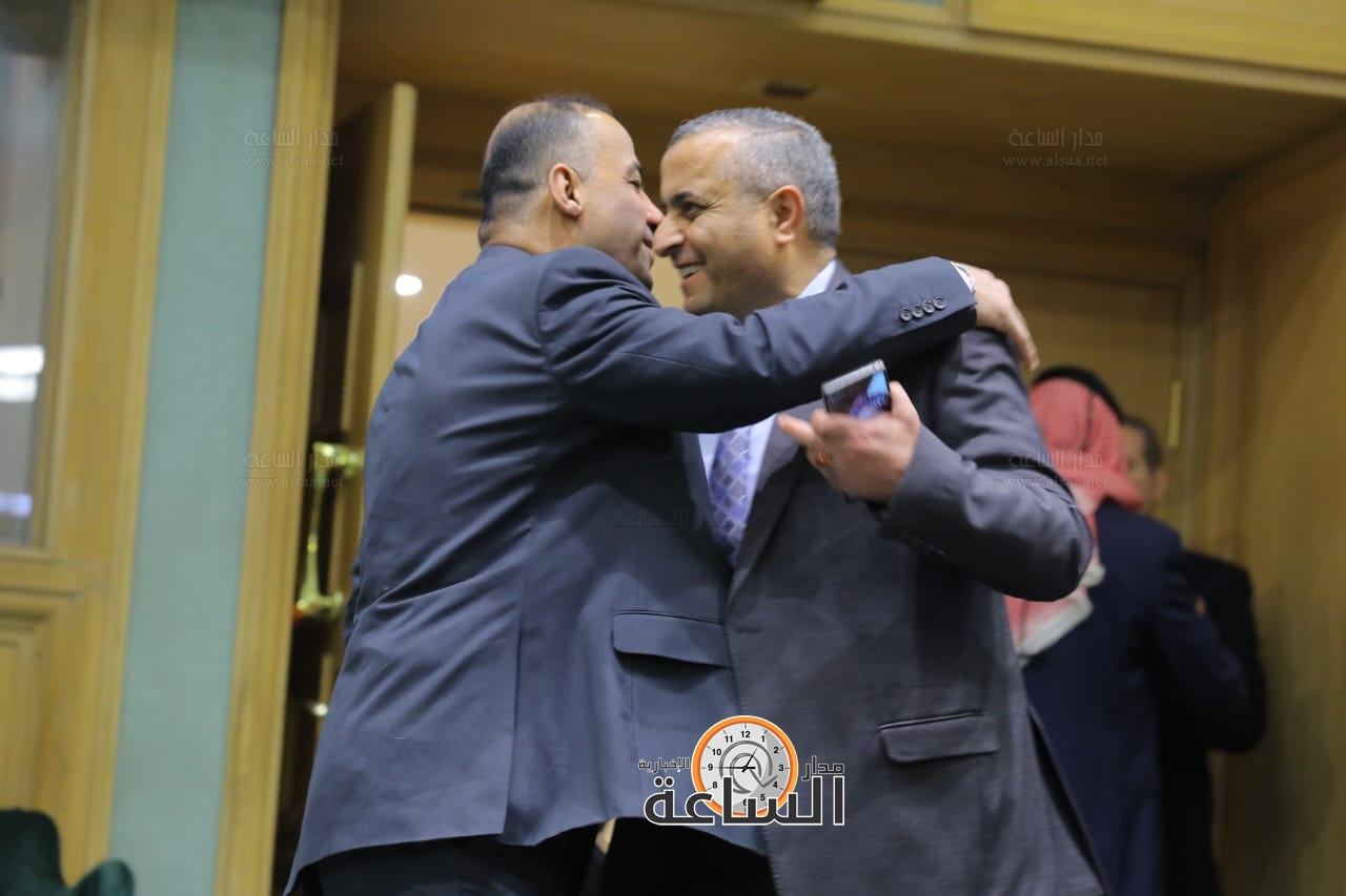 Madar Al-Saa Images 0.35171496528769297