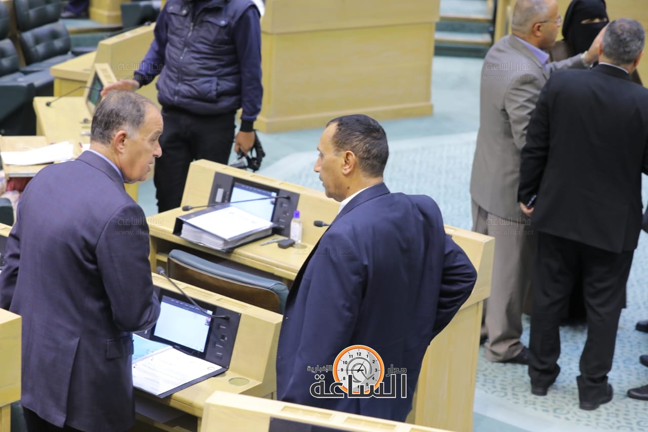 Madar Al-Saa Images 0.043357426326397386