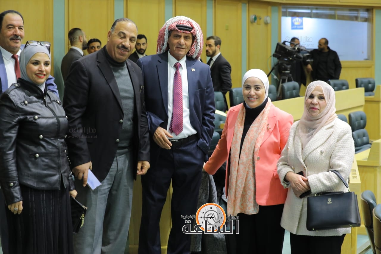 Madar Al-Saa Images 0.0846563221247989