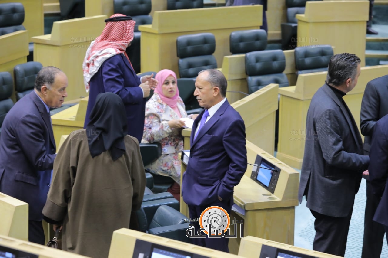 Madar Al-Saa Images 0.9113484312851814