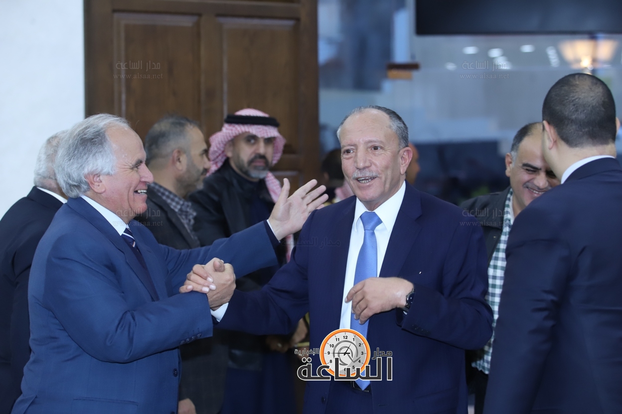 Madar Al-Saa Images 0.0713843625080115