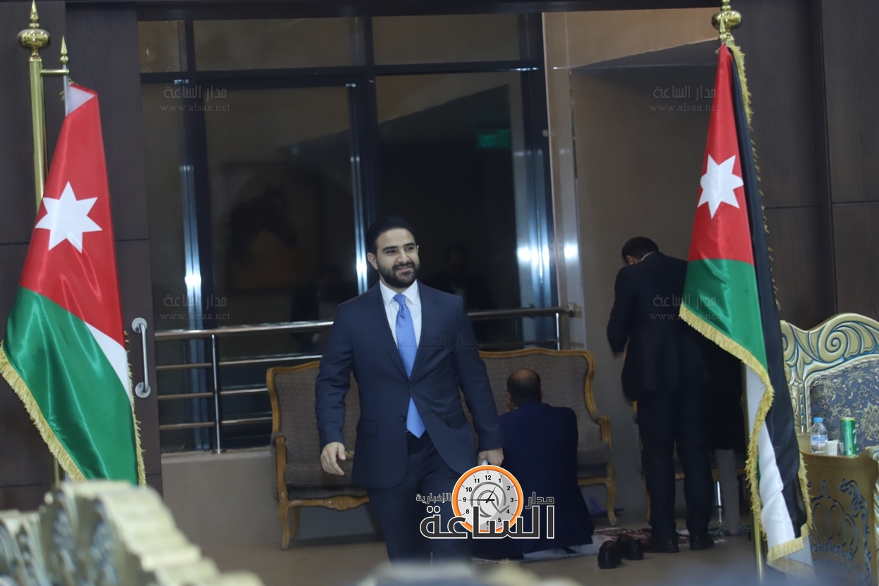 Madar Al-Saa Images 0.569419997027673