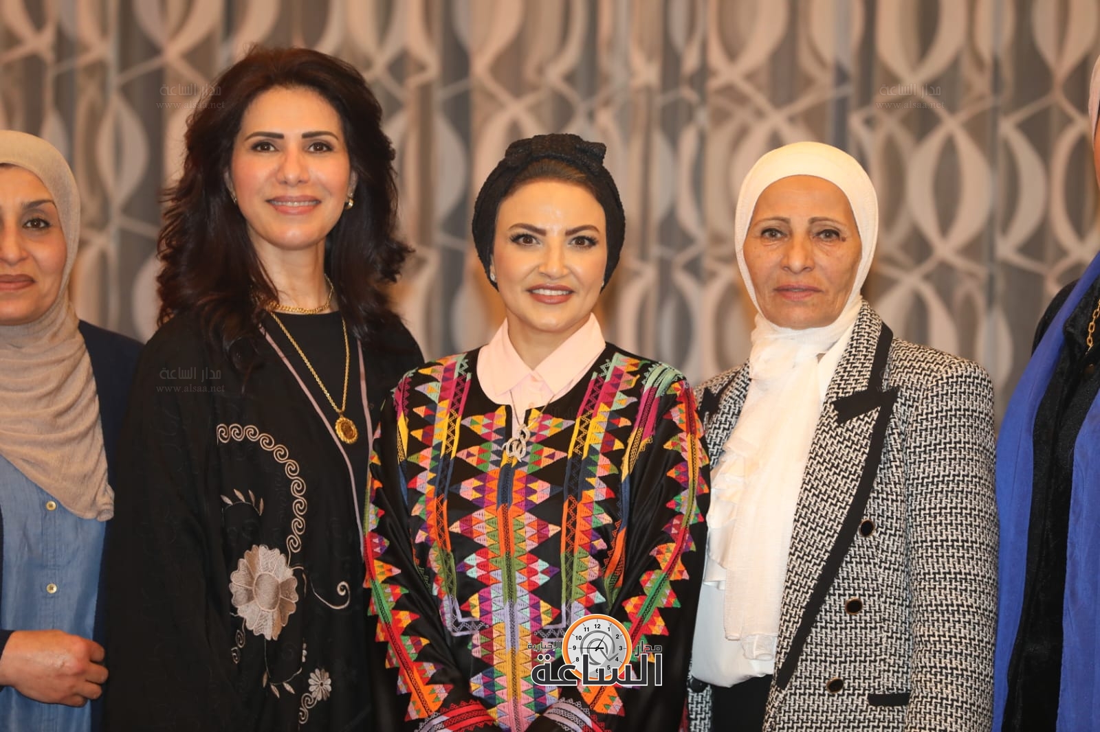 Madar Al-Saa Images 0.17801040914995103