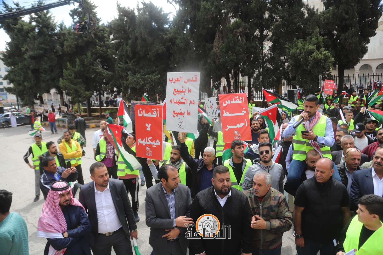 Madar Al-Saa Images 0.7904133449630386