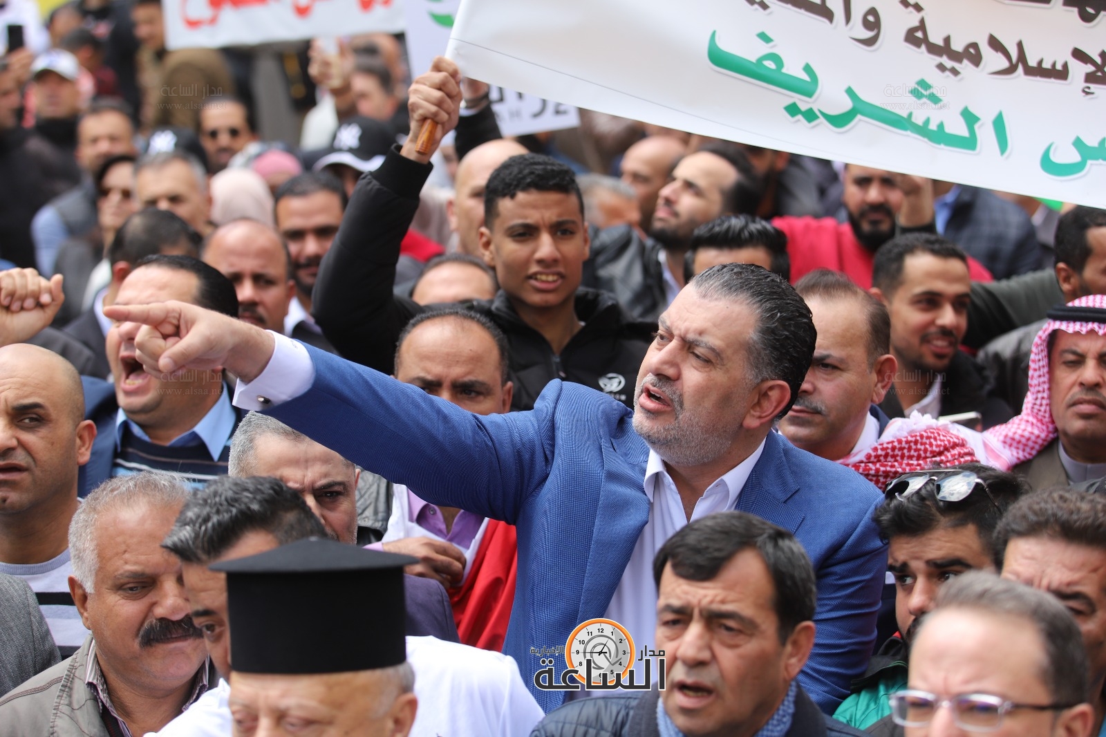 Madar Al-Saa Images 0.6527138074359973