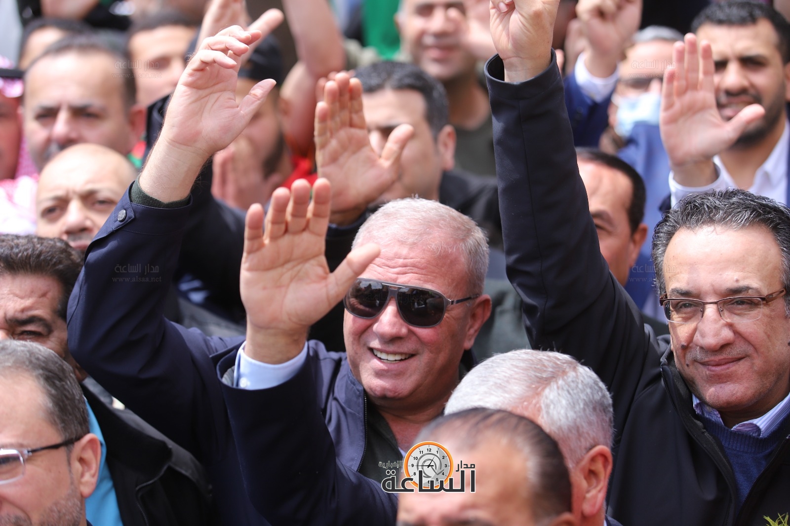 Madar Al-Saa Images 0.6895357772787336