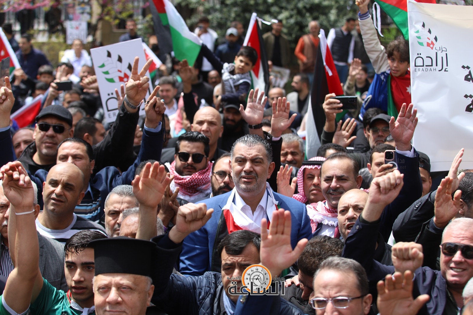 Madar Al-Saa Images 0.13743748498541852