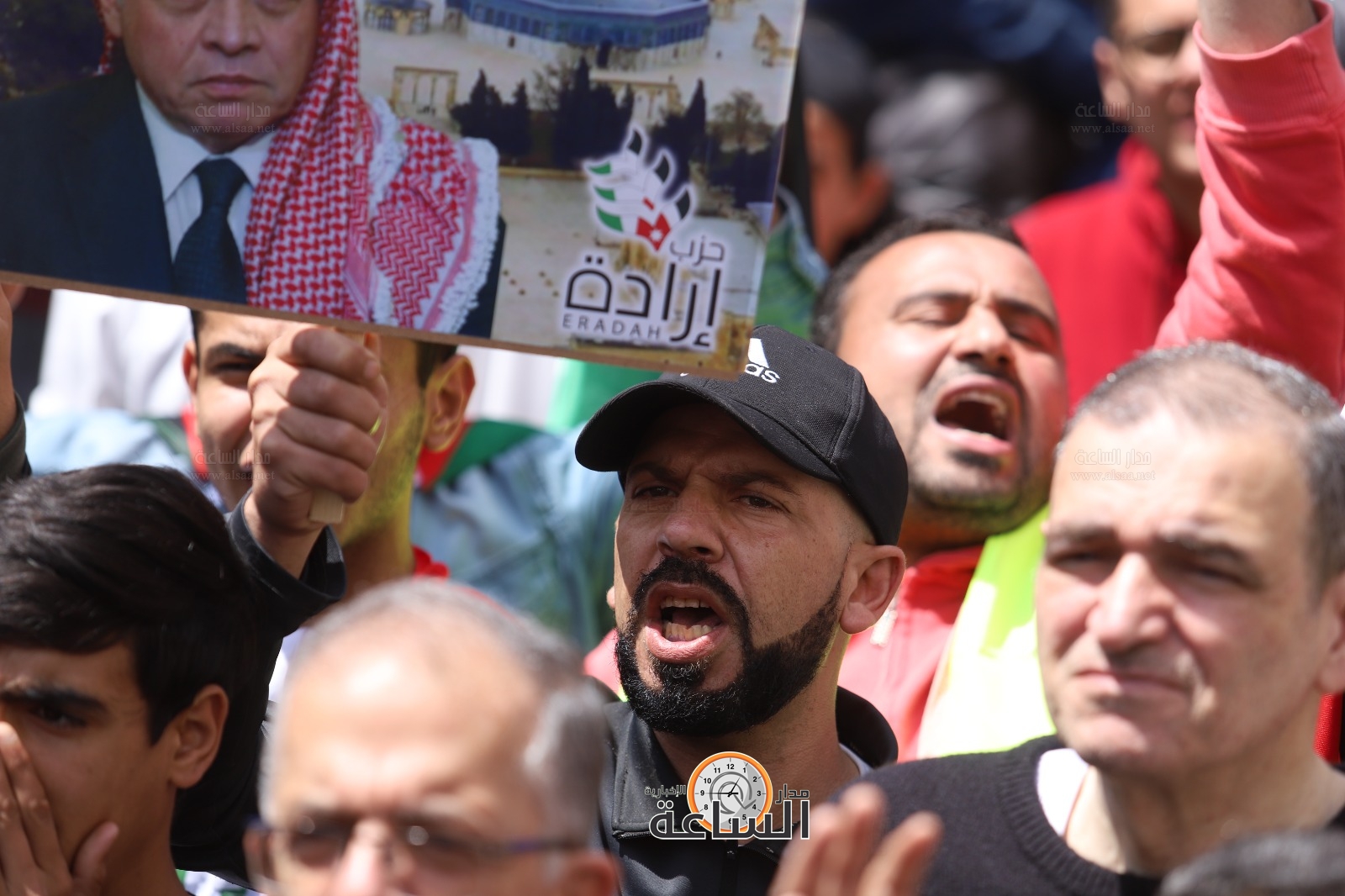 Madar Al-Saa Images 0.04899646558431525