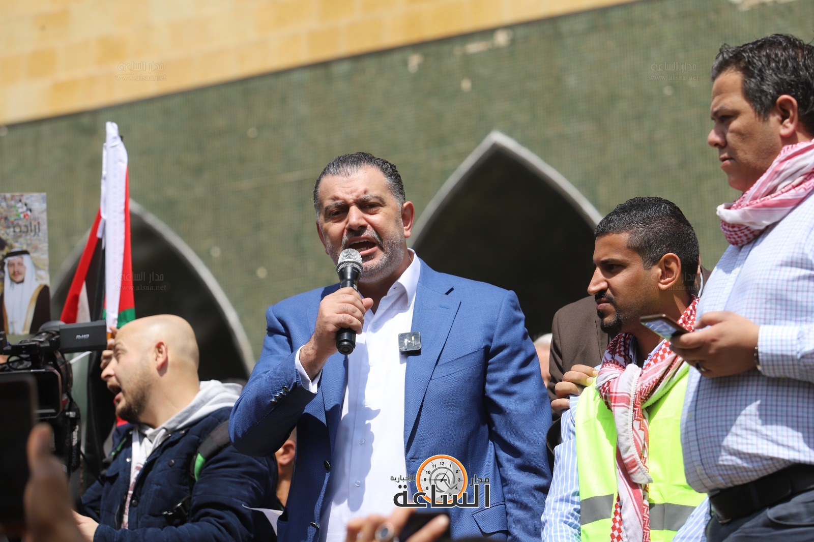 Madar Al-Saa Images 0.8492655731961001