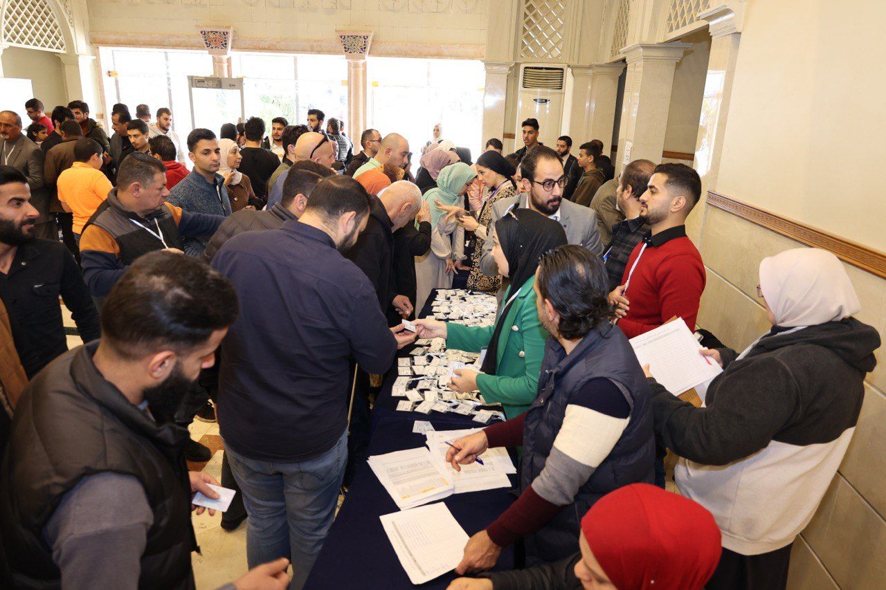 Madar Al-Saa Images 0.9771407139124129