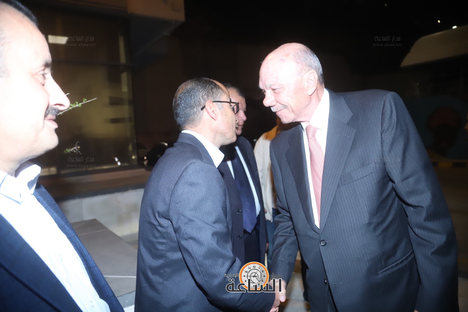 Madar Al-Saa Images 0.8863102461751633