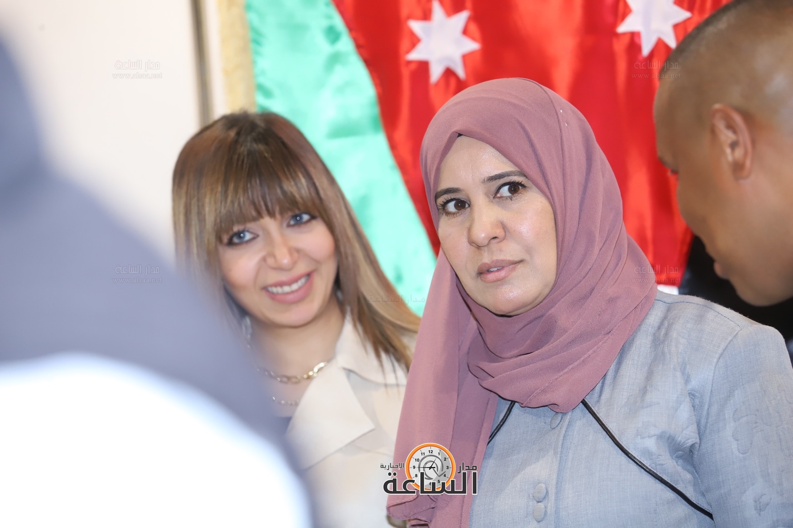 Madar Al-Saa Images 0.633508608461147