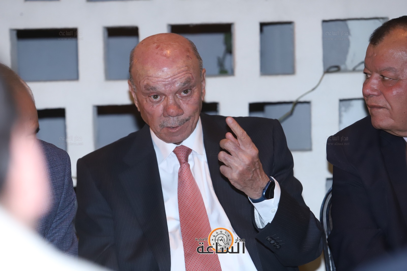 Madar Al-Saa Images 0.6025593654308754