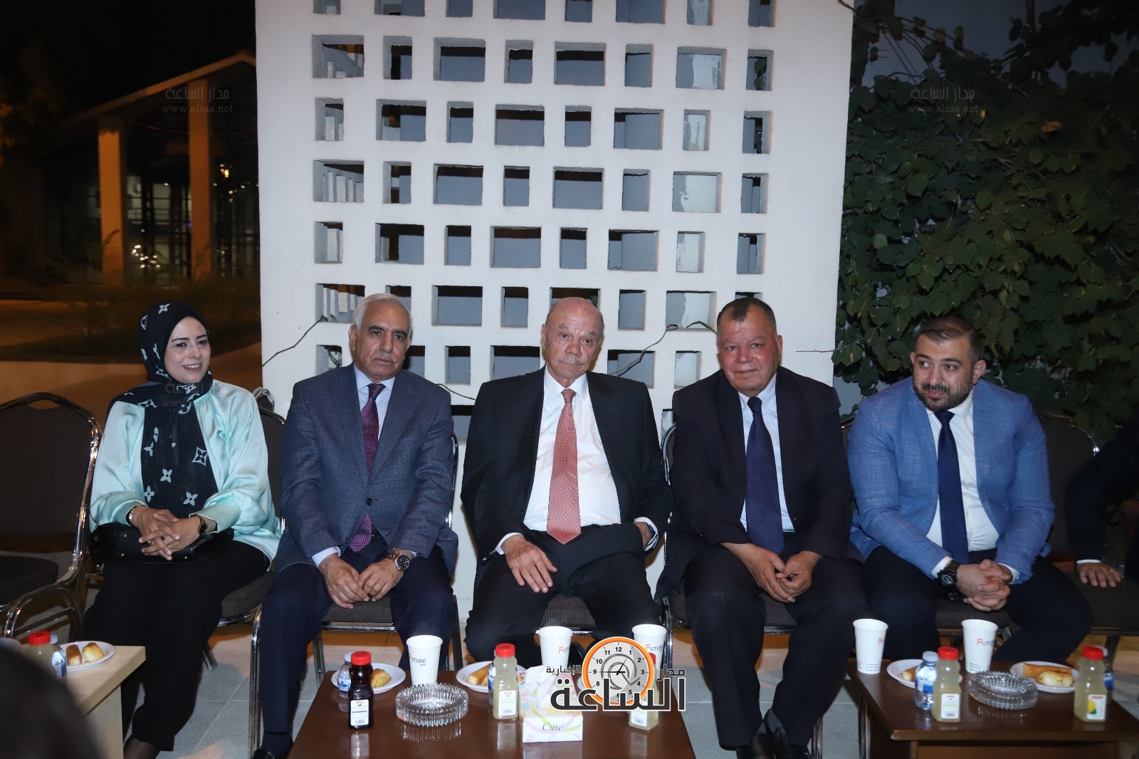 Madar Al-Saa Images 0.18543595594045859