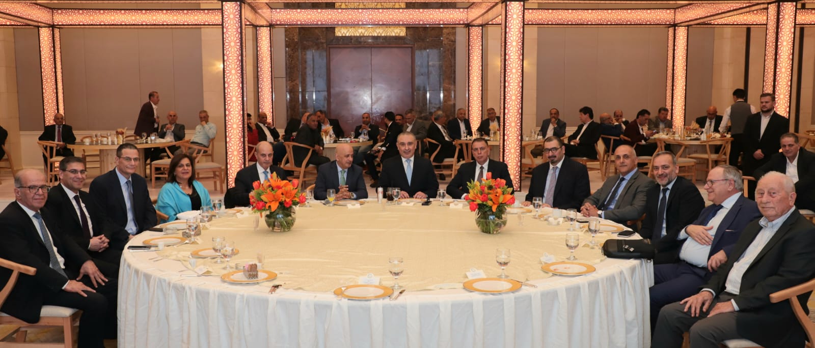 Madar Al-Saa Images 0.7561848027669011