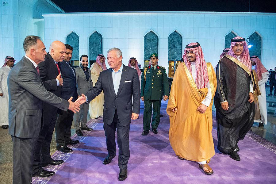 Madar Al-Saa Images 0.5874337129211988