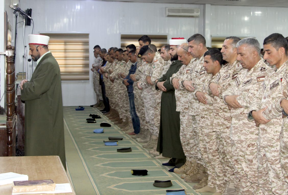 Madar Al-Saa Images 0.9330596516267695