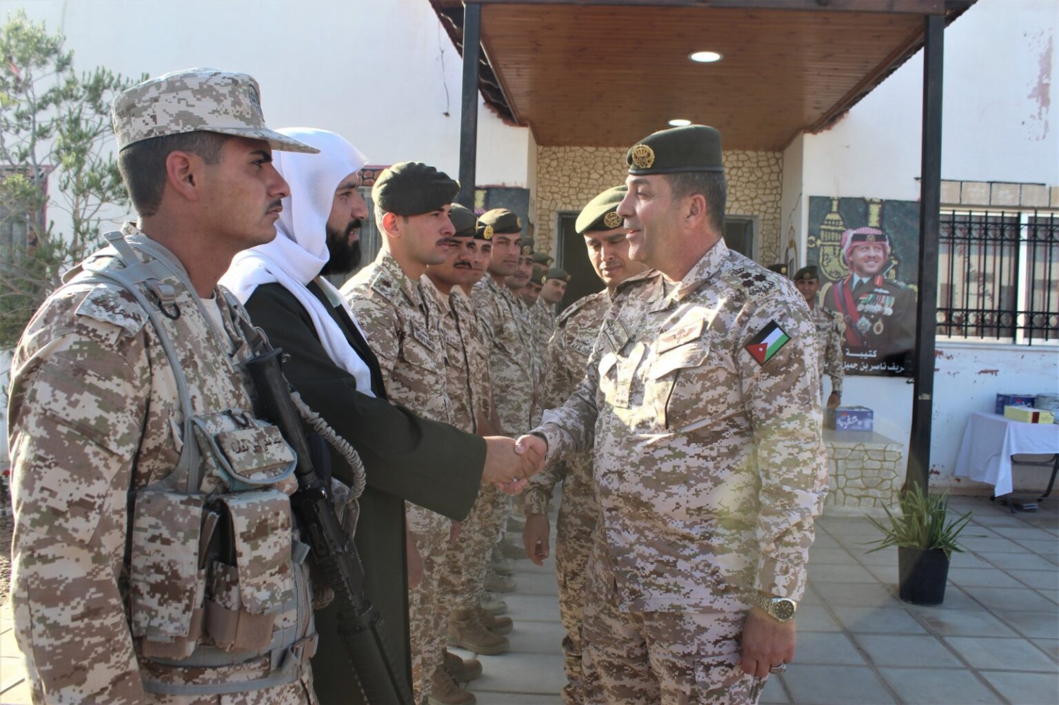 Madar Al-Saa Images 0.2649896779502594