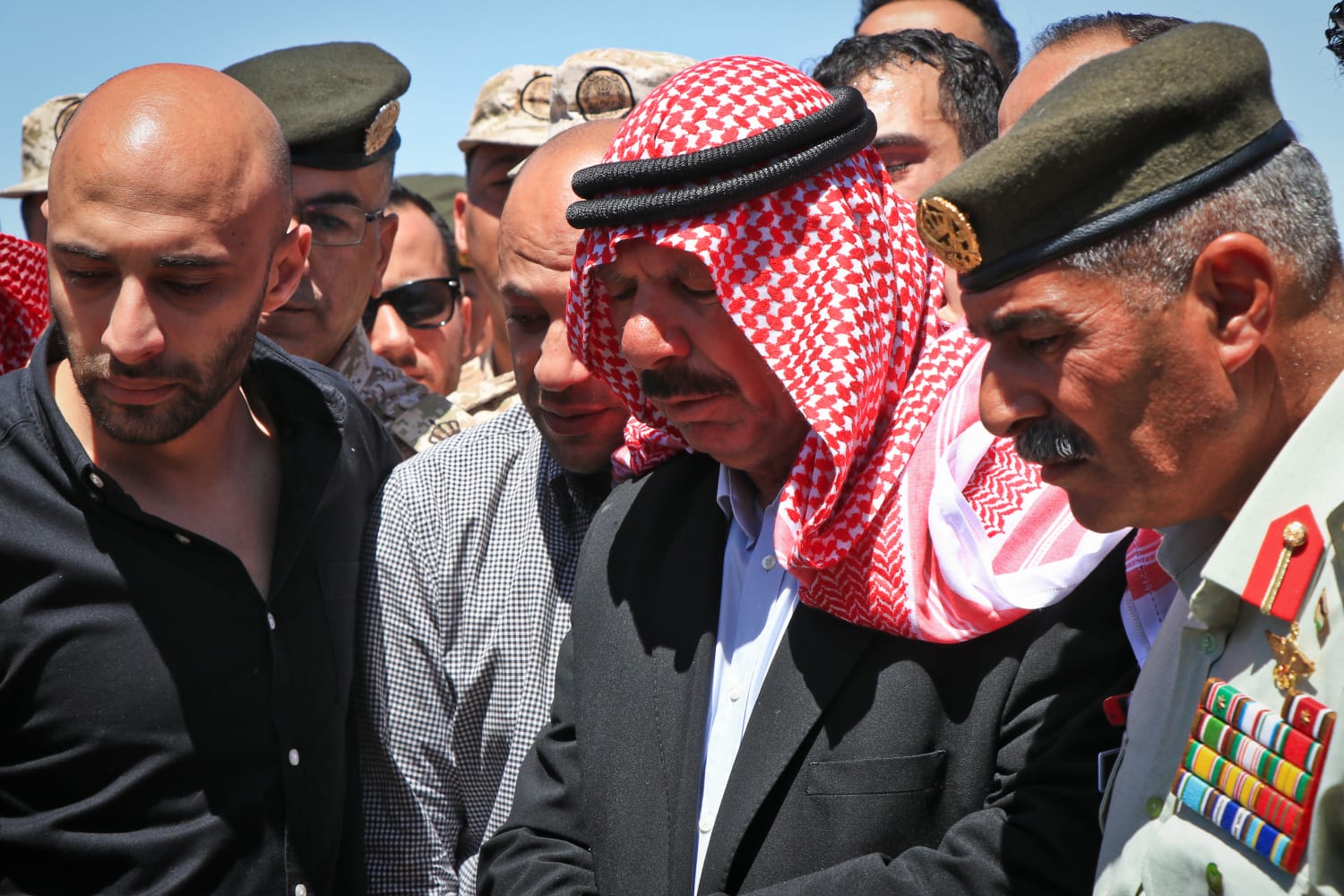 Madar Al-Saa Images 0.766740687087837