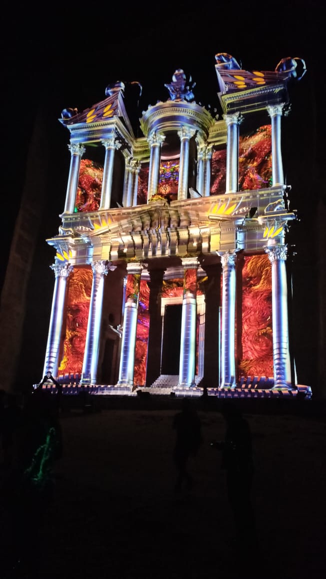 Madar Al-Saa Images 0.9361718393623196