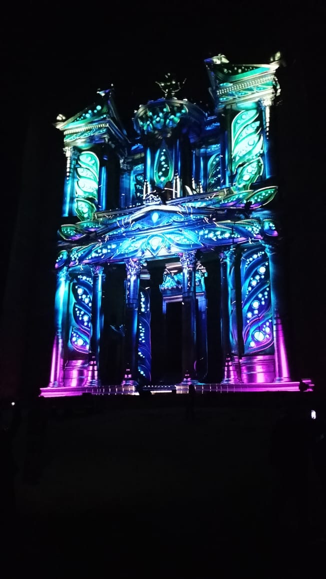 Madar Al-Saa Images 0.1279231248629107